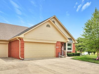 2927 Colony Lake West Dr