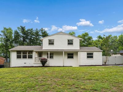 3724 Valley Ridge Dr