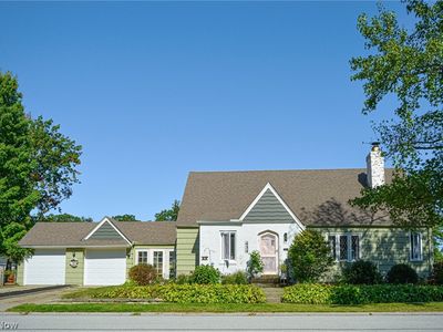 Property at 434 Glen Park Dr, Bay Village, OH