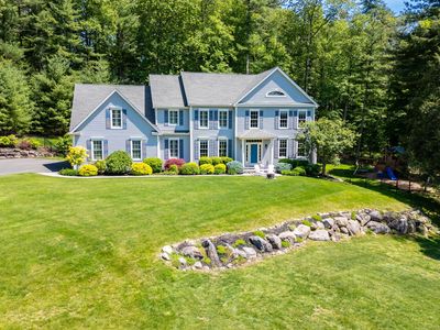 10 Holcomb Hill Road