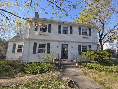 305 Jackson St