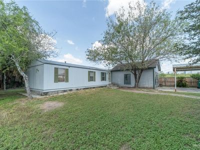 402 Bronte Ave