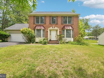 4820 Lauren Ct