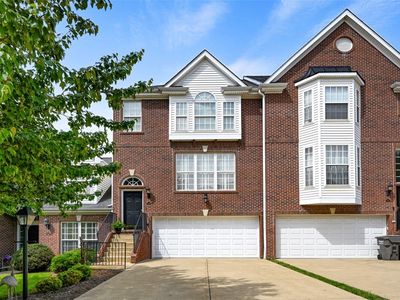 532 E Vanderbilt Dr