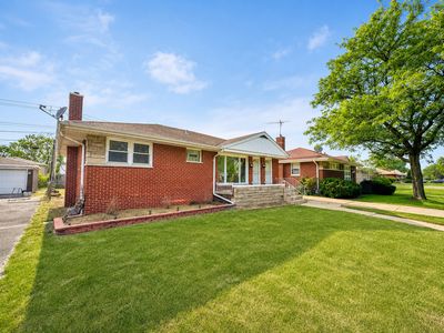 386 Clyde Ave