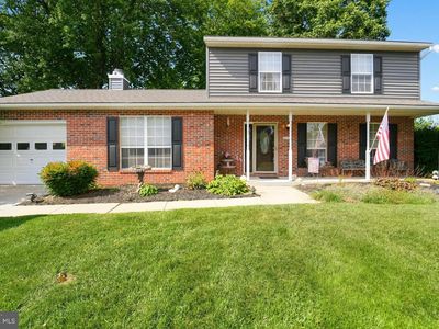 4539 N Woods Trl