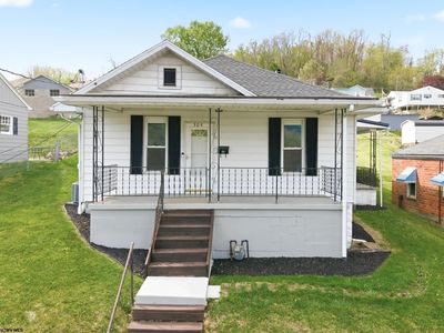 304 Thomas Ave