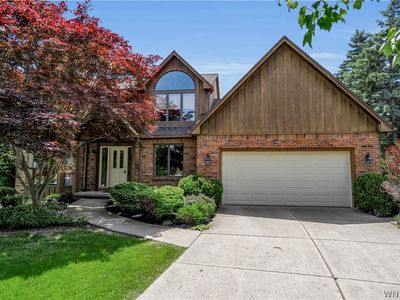 135 Hunt Club Cir