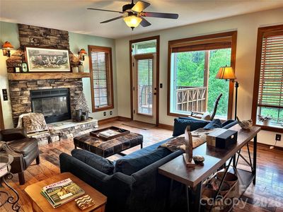 222 Creekside Way #D-201