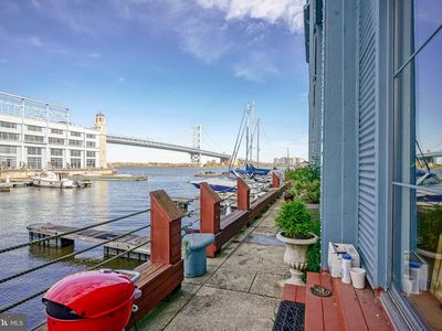 3 N Columbus Blvd APT 111