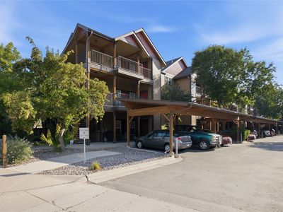 3014 Tina Ave APT 405