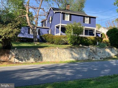185 Mordington Ave