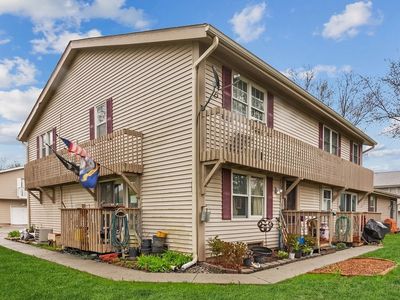 212 Hudson Ct Unit B