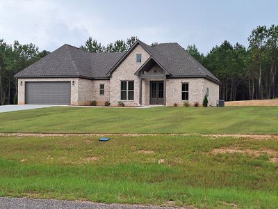 202 Hidden Lake Dr