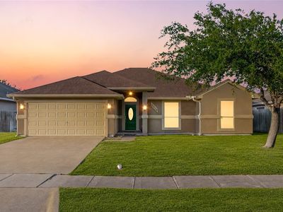 4614 Valor Dr