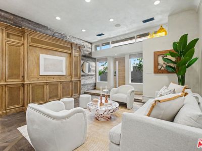 2408 34th St Unit 4