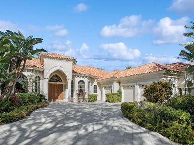 2480 Whispering Oaks Lane