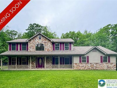 1410 Grand View Dr