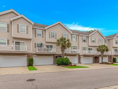 601 Hillside Dr. N #1003