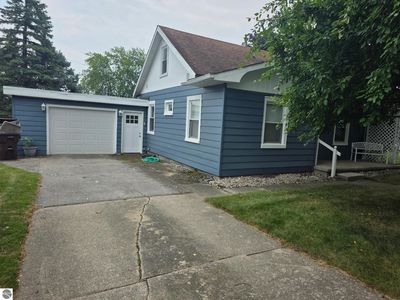 Property at 118 Davis St, Saint Louis, MI