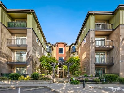 15730 116th Avenue NE #405