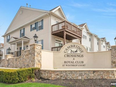 1107 Wickham Ter #374