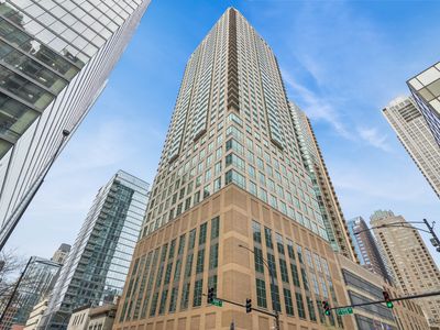2 E Erie St APT 3614