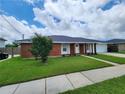 3713 Lena Dr