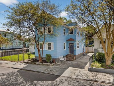435 Race St