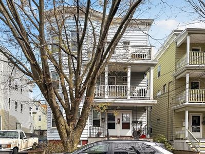 49 Porter St