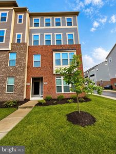 Property at 43000 Prophecy Ter, Sterling, VA