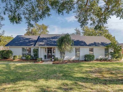 2504 Bramble Dr