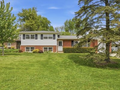 Property at 1046 Crane Blvd, Libertyville, IL