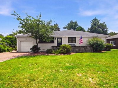 2933 Cape Henry Dr
