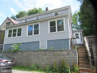 1445 2nd St