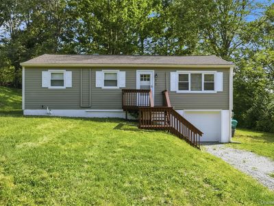 22 W Marshall Drive