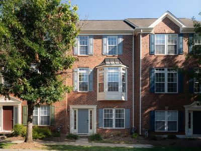 2349 Abington Dr