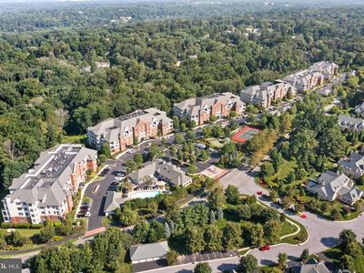 5105 Parkview Dr