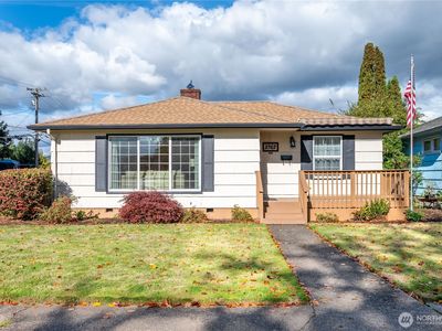 2762 Louisiana Street