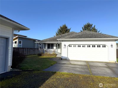 365 Eagle Nest Court SE