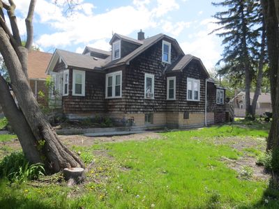 8215 W Forest Preserve Ave