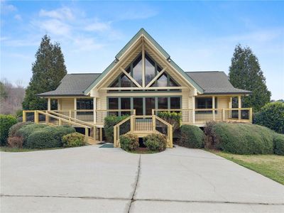 40 Benton Rd