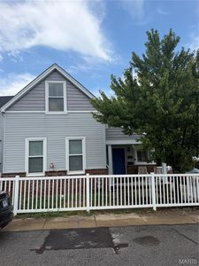 615 Lagro Ave