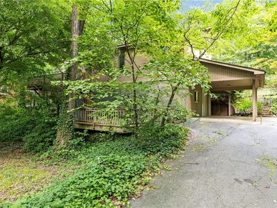 Property at 511 Valleybrook Dr, Jamestown, NC