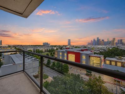 1419 Montrose Blvd Unit 702