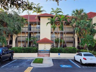 2400 Feather Sound Dr APT 527