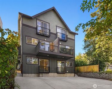 218 24th Avenue E #A