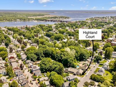 2 Highland Ct