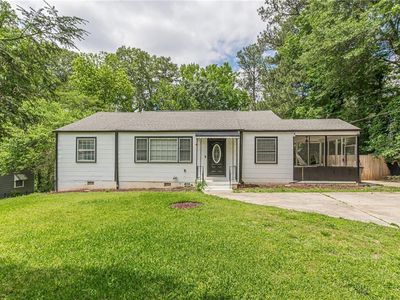 3311 Lavista Dr