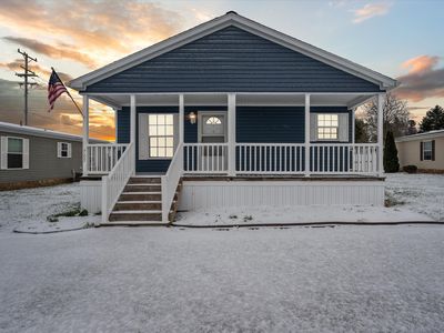 Champion 705 Crossroads Village Plan, Crossroads Village